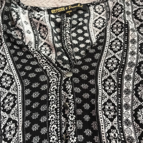 GYPSIES & MOONDUST cropped long sleeve - Picture 4 of 6